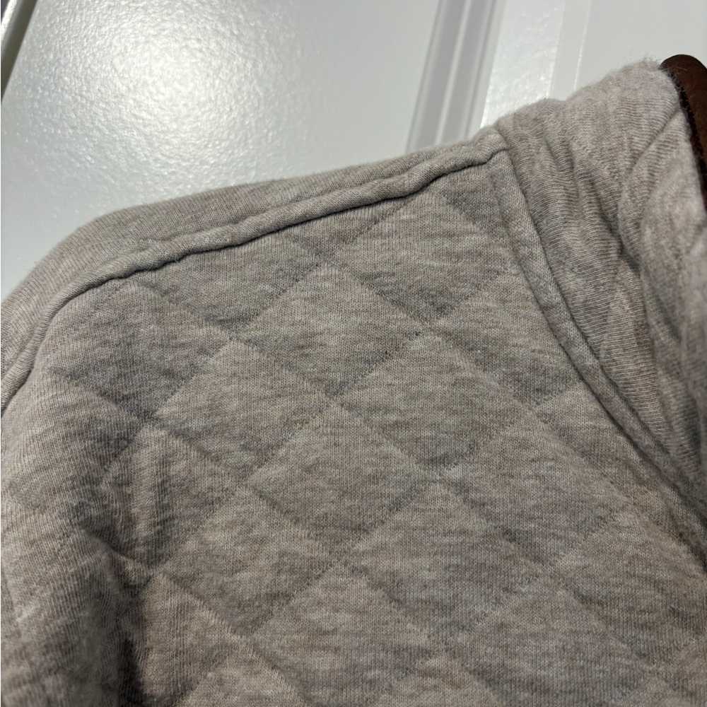 Faherty Epic Quilted Pullover Size Medium - image 4